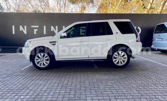 Buy Used Land Rover Freelander White Car in Kampala in Uganda Buy Used Land Rover Freelander White Car in Kampala in Uganda