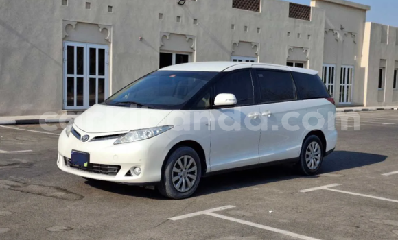Buy Used Toyota Previa White Car in Kampala in Uganda
