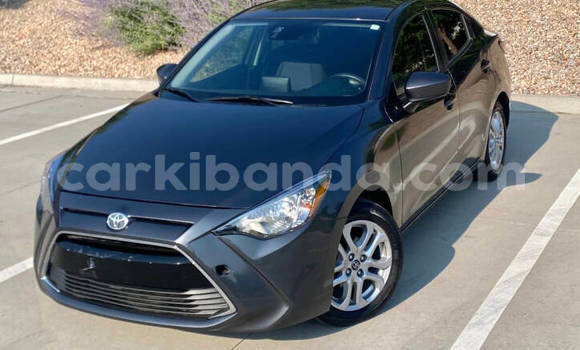 Buy Used Toyota Yaris Black Car in Kampala in Uganda
