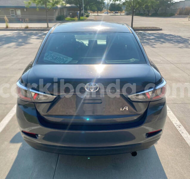 Big with watermark toyota yaris uganda kampala 24766