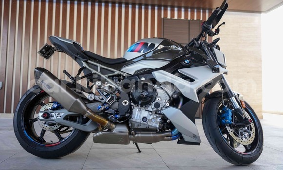 Buy Used BMW S 1000 Silver Bike in Kampala in Uganda Buy Used BMW S 1000 Silver Bike in Kampala in Uganda