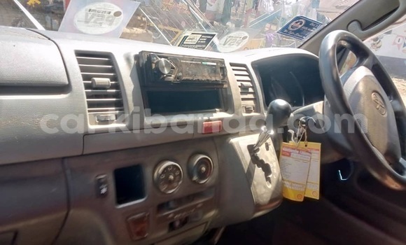 Acheter Occasion Voiture Toyota Hiace Autre à Mbarara, Ouganda Acheter Occasion Voiture Toyota Hiace Autre à Mbarara, Ouganda