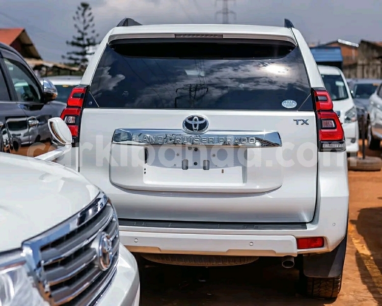 Big with watermark toyota prado uganda kampala 24775