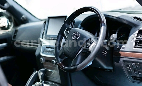 Buy Used Toyota Prado White Car in Kampala in Uganda Buy Used Toyota Prado White Car in Kampala in Uganda