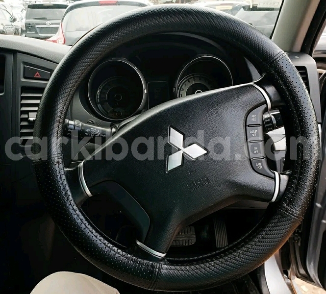 Big with watermark mitsubishi pajero uganda kampala 24776