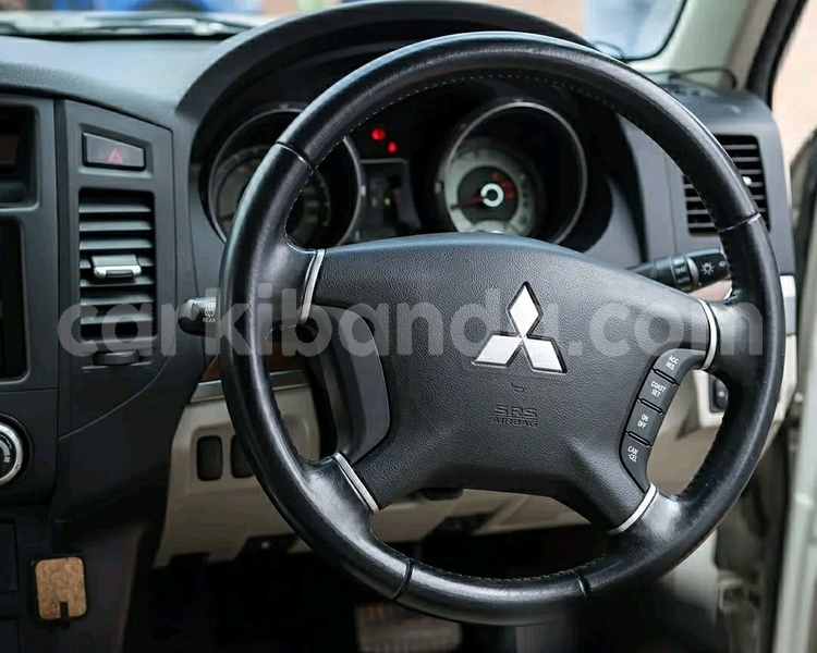 Big with watermark mitsubishi pajero uganda kampala 24777