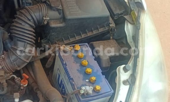 Acheter Occasion Voiture Toyota Wish Blanc à Kampala, Ouganda Acheter Occasion Voiture Toyota Wish Blanc à Kampala, Ouganda