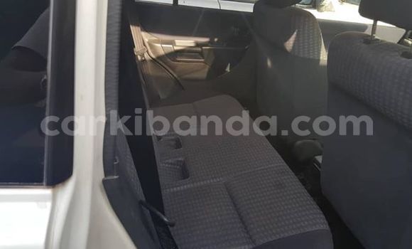 Nunua Ilio tumika Mitsubishi Pajero iO Nyeupe Gari ndani ya Kampala nchini Uganda Nunua Ilio tumika Mitsubishi Pajero iO Nyeupe Gari ndani ya Kampala nchini Uganda