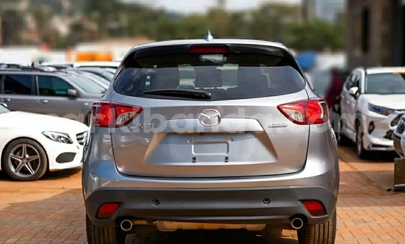Gura Yakoze Mazda CX-5 Silver Imodoka i Kampala mu Uganda Gura Yakoze Mazda CX-5 Silver Imodoka i Kampala mu Uganda