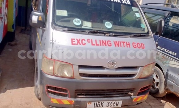 Nunua Ilio tumika Toyota Hiace Nyingine Gari ndani ya Mbarara nchini Uganda Nunua Ilio tumika Toyota Hiace Nyingine Gari ndani ya Mbarara nchini Uganda