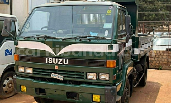 Acheter Occasion Utilitaire Isuzu FTR 850 Vert à Kampala, Ouganda Acheter Occasion Utilitaire Isuzu FTR 850 Vert à Kampala, Ouganda