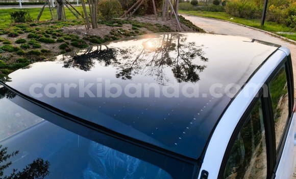 Acheter Import Voiture AC 378 GT Zagato Blanc à Kampala, Ouganda Acheter Import Voiture AC 378 GT Zagato Blanc à Kampala, Ouganda