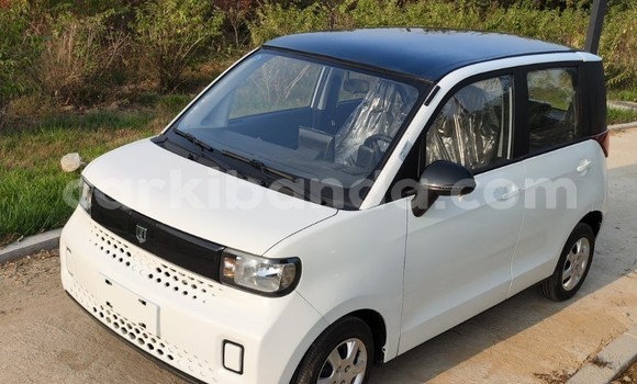 Acheter Import Voiture AC 378 GT Zagato Blanc à Kampala, Ouganda Acheter Import Voiture AC 378 GT Zagato Blanc à Kampala, Ouganda