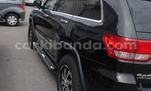 Gura Yakoze Jeep Grand Cherokee Black Imodoka i Kampala mu Uganda Gura Yakoze Jeep Grand Cherokee Black Imodoka i Kampala mu Uganda