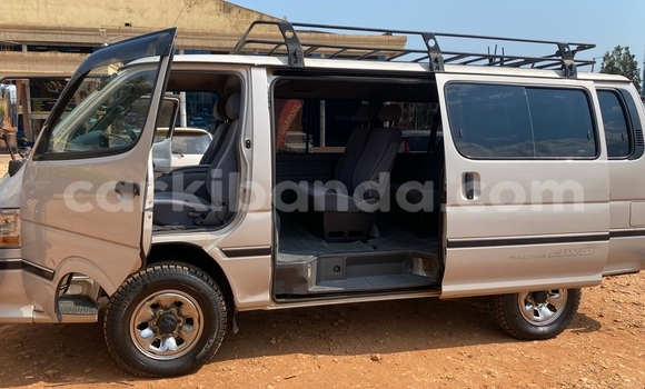 Buy Used Toyota Touring HiAce Beige Car in Kampala in Uganda Buy Used Toyota Touring HiAce Beige Car in Kampala in Uganda