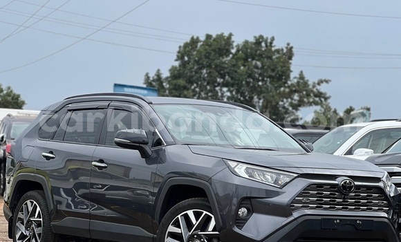 Nunua Ilio tumika Toyota RAV4 Nyingine Gari ndani ya Kampala nchini Uganda Nunua Ilio tumika Toyota RAV4 Nyingine Gari ndani ya Kampala nchini Uganda