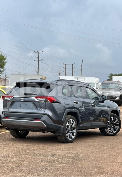 Big with watermark toyota rav4 uganda kampala 24812