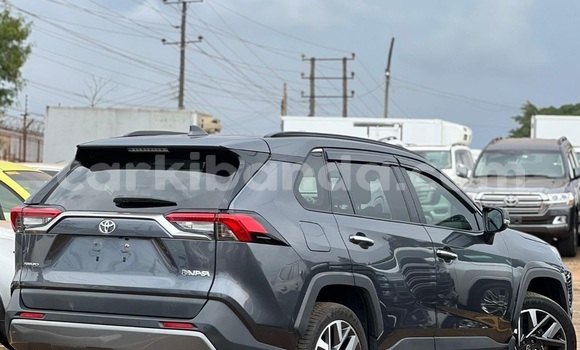 Nunua Ilio tumika Toyota RAV4 Nyingine Gari ndani ya Kampala nchini Uganda Nunua Ilio tumika Toyota RAV4 Nyingine Gari ndani ya Kampala nchini Uganda