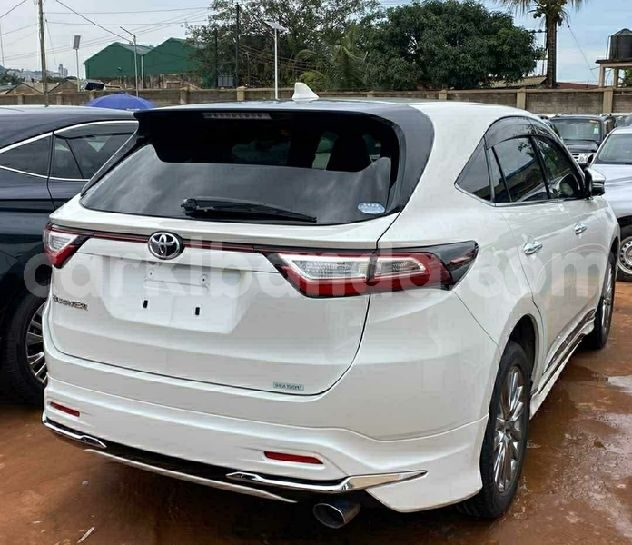 Big with watermark toyota harrier uganda kampala 24815