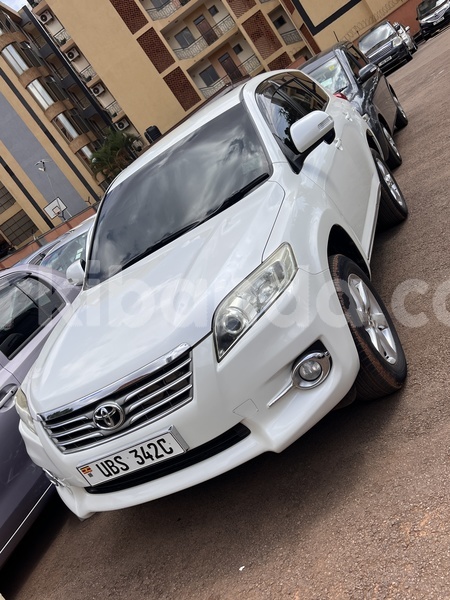 Big with watermark toyota vanguard uganda kira 24816