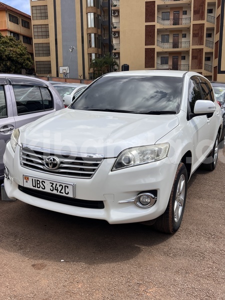 Big with watermark toyota vanguard uganda kira 24816