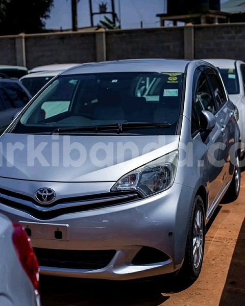 Big with watermark toyota ractis uganda kampala 24820