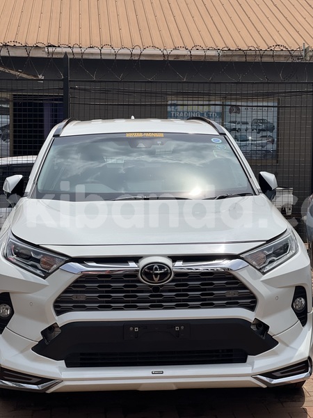 Big with watermark toyota rav4 uganda kampala 24821