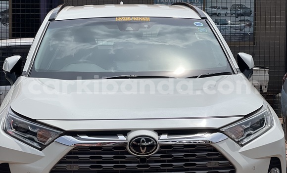 Buy Used Toyota RAV4 White Car in Kampala in Uganda