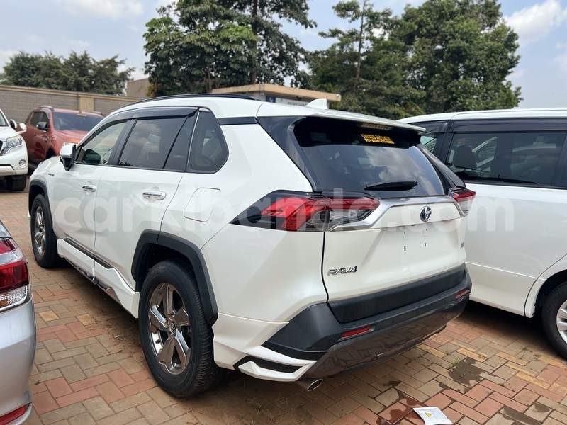 Big with watermark toyota rav4 uganda kampala 24821