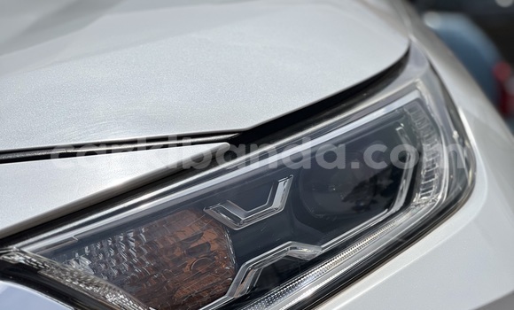 Buy Used Toyota RAV4 White Car in Kampala in Uganda Buy Used Toyota RAV4 White Car in Kampala in Uganda