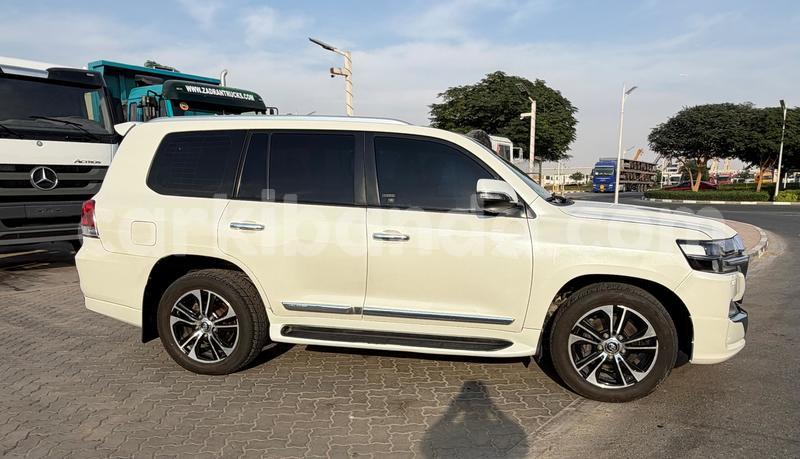 Big with watermark toyota land cruiser uganda import dubai 24831