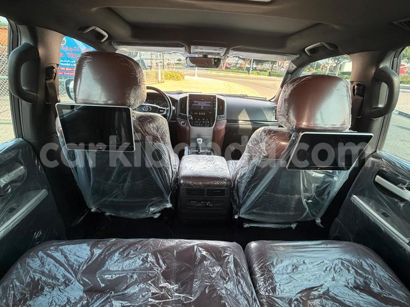 Big with watermark toyota land cruiser uganda import dubai 24831