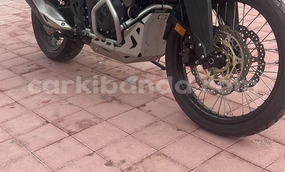 Buy Used Honda T Beige Bike in Kampala in Uganda