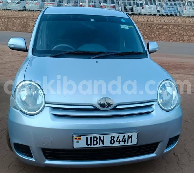 Big with watermark toyota sienna uganda kampala 24862