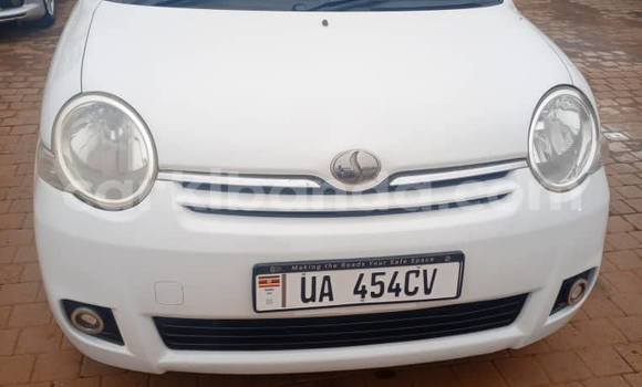Buy Used Toyota Sienta White Car in Kampala in Uganda Buy Used Toyota Sienta White Car in Kampala in Uganda