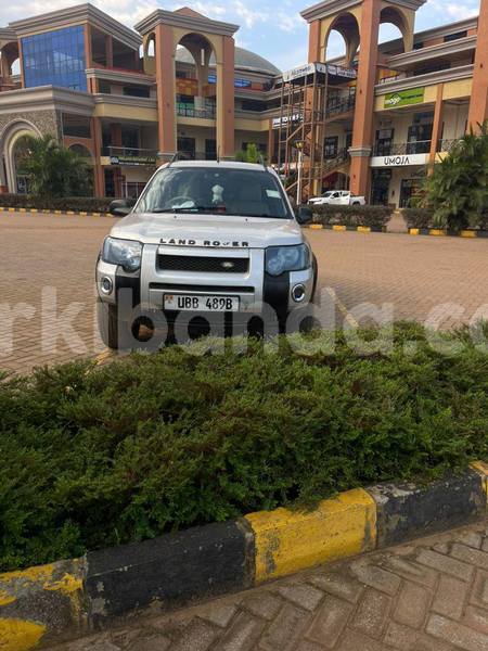 Big with watermark land rover discovery uganda kampala 24875