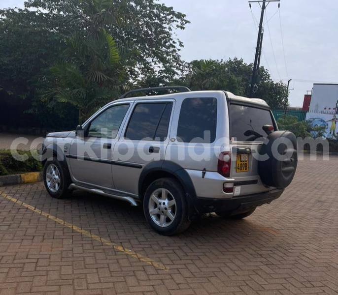 Big with watermark land rover discovery uganda kampala 24875