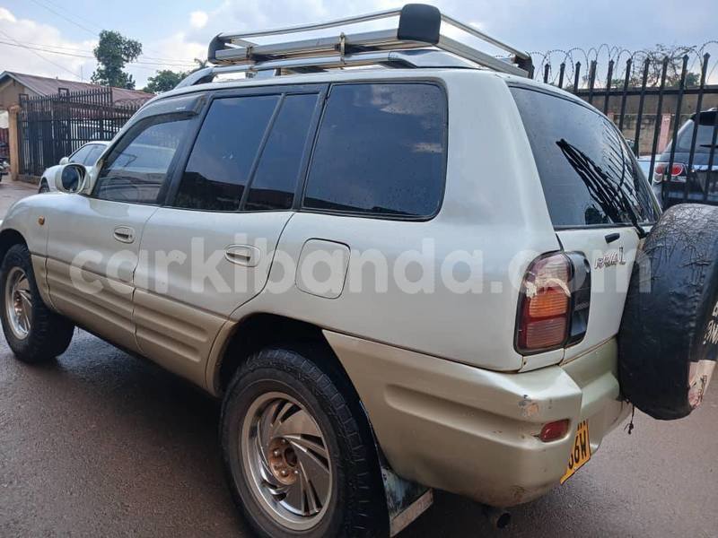 Big with watermark toyota rav4 uganda kampala 24877
