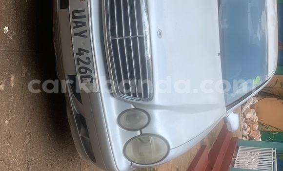 Gura Yakoze Mercedes-Benz C250 coupe Silver Imodoka i Kampala mu Uganda Gura Yakoze Mercedes-Benz C250 coupe Silver Imodoka i Kampala mu Uganda