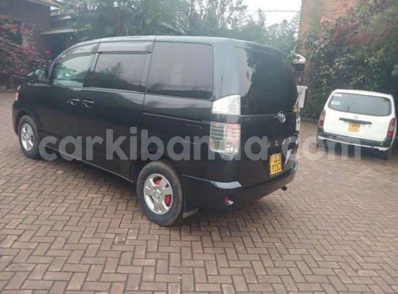 Big with watermark nissan note uganda kampala 24893