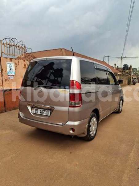 Big with watermark toyota noah uganda kampala 24900
