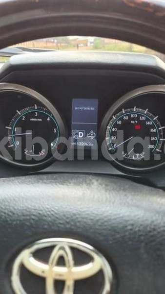 Big with watermark land rover discovery uganda kampala 24913