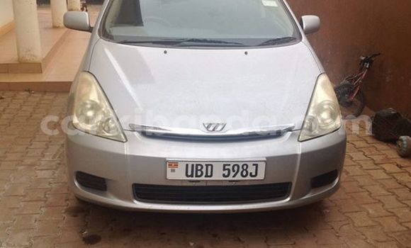 Nunua Ilio tumika Toyota Wish Fedha Gari ndani ya Kampala nchini Uganda Nunua Ilio tumika Toyota Wish Fedha Gari ndani ya Kampala nchini Uganda