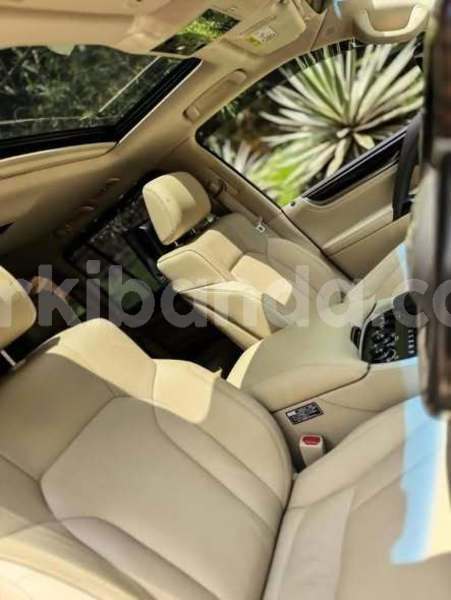 Big with watermark lexus gs uganda kampala 24918