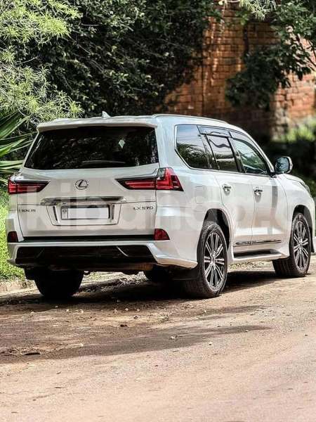 Big with watermark lexus gs uganda kampala 24918