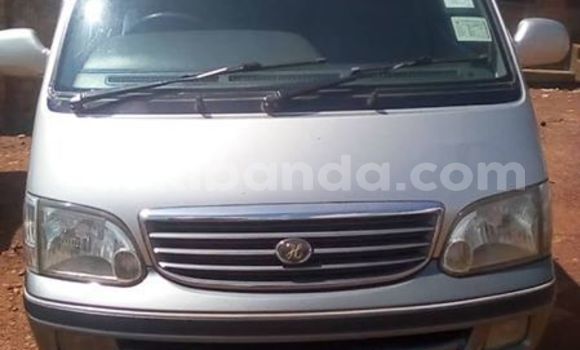 Nunua Ilio tumika Toyota Super Custom Fedha Gari ndani ya Kampala nchini Uganda Nunua Ilio tumika Toyota Super Custom Fedha Gari ndani ya Kampala nchini Uganda