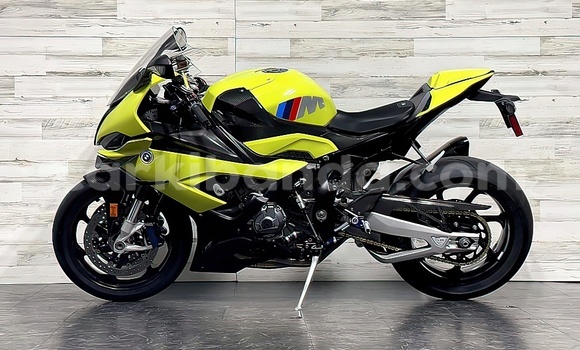 Buy Used BMW M2 Red Car in Import - Dubai in Uganda Buy Used BMW M2 Red Car in Import - Dubai in Uganda