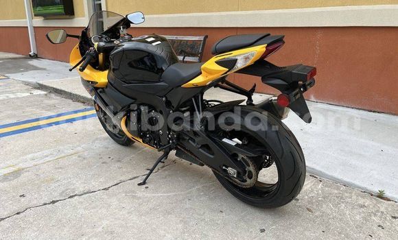 Buy Used Suzuki GSX-S Blue Bike in Kampala in Uganda Buy Used Suzuki GSX-S Blue Bike in Kampala in Uganda