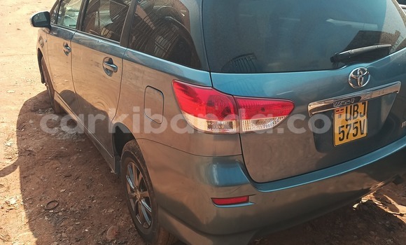Nunua Ilio tumika Toyota Wish Bluu Gari ndani ya Kampala nchini Uganda Nunua Ilio tumika Toyota Wish Bluu Gari ndani ya Kampala nchini Uganda