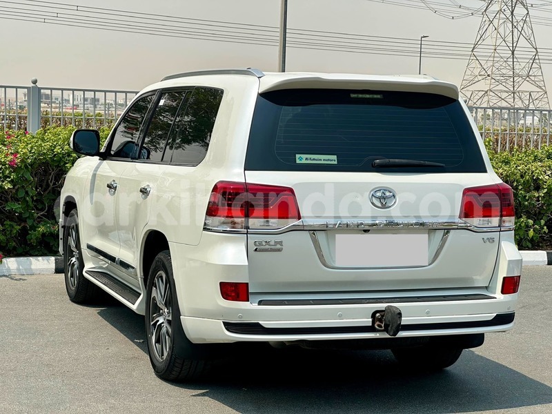 Big with watermark toyota land cruiser uganda hoima 24950